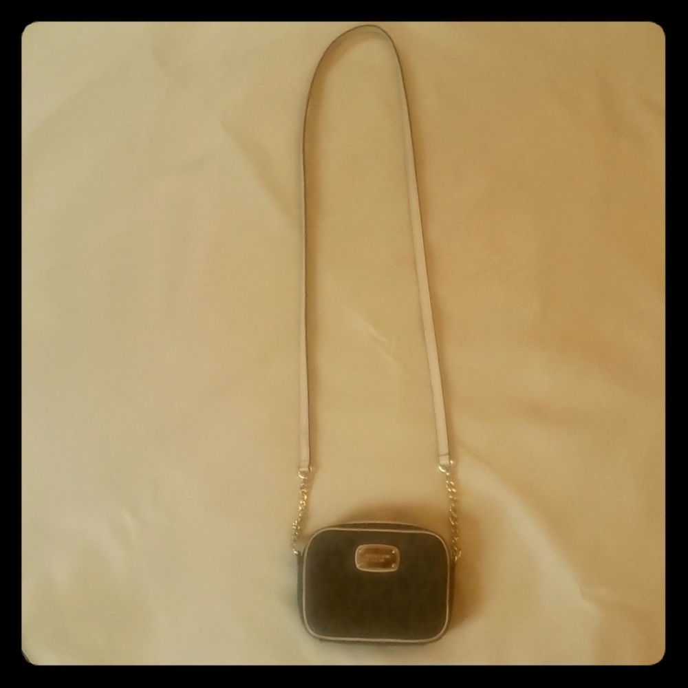 Purse - Picture 3 of 8